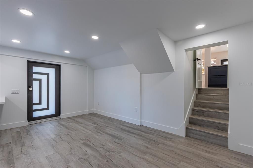 Empty room, Interior, Recessed Lighting, Wood Texture Flooring