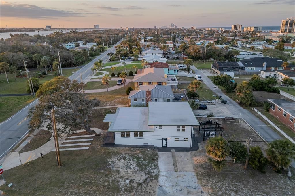 Exterior, Drone