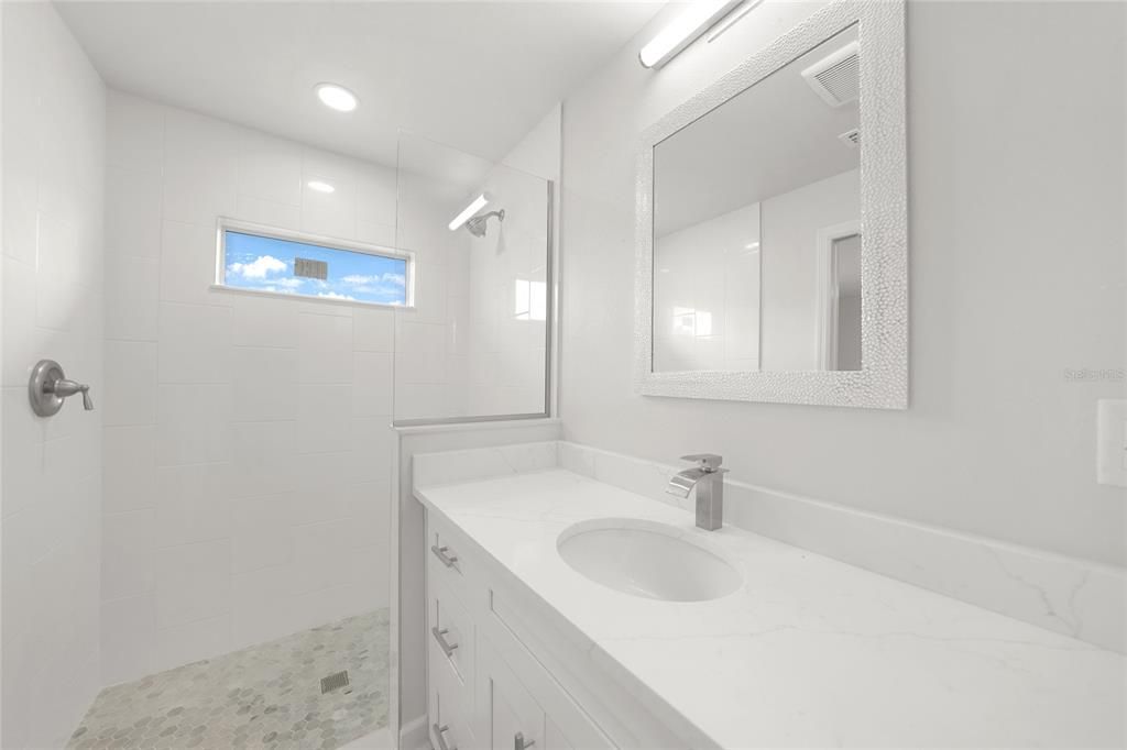 Bathroom, Interior, Recessed Lighting
