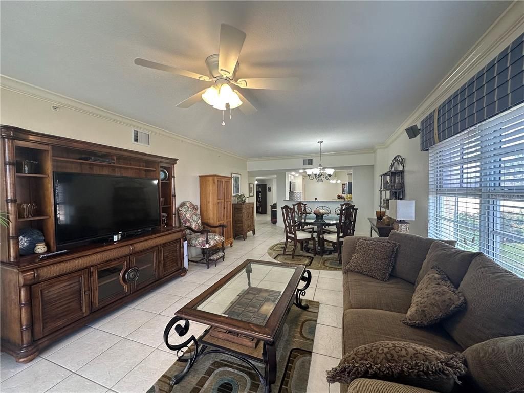 Chandelier, Dining room, Interior, Living room