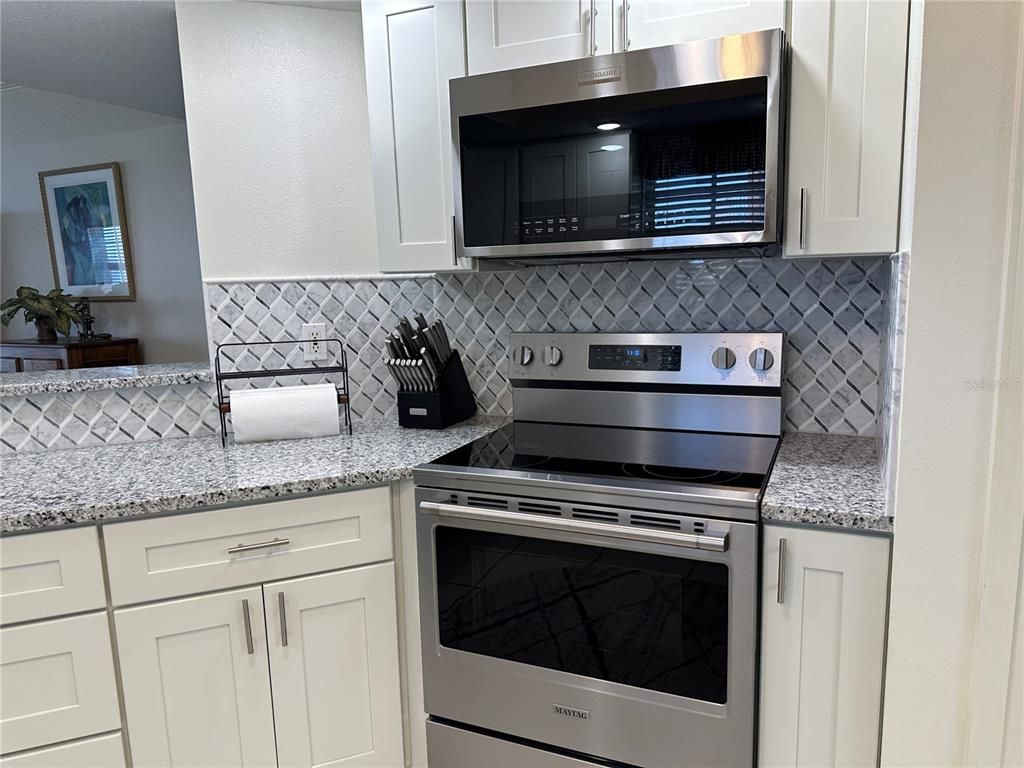 Interior, Kitchen, Stainless Steel Appliances