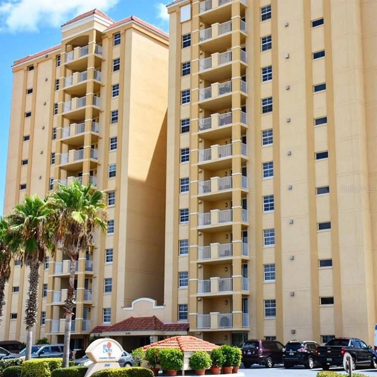 Exterior, Facade, Condo Building