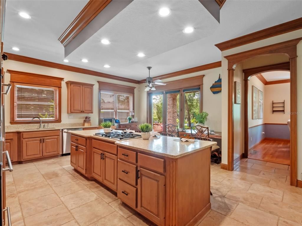 Dining room, Interior, Kitchen, Recessed Lighting