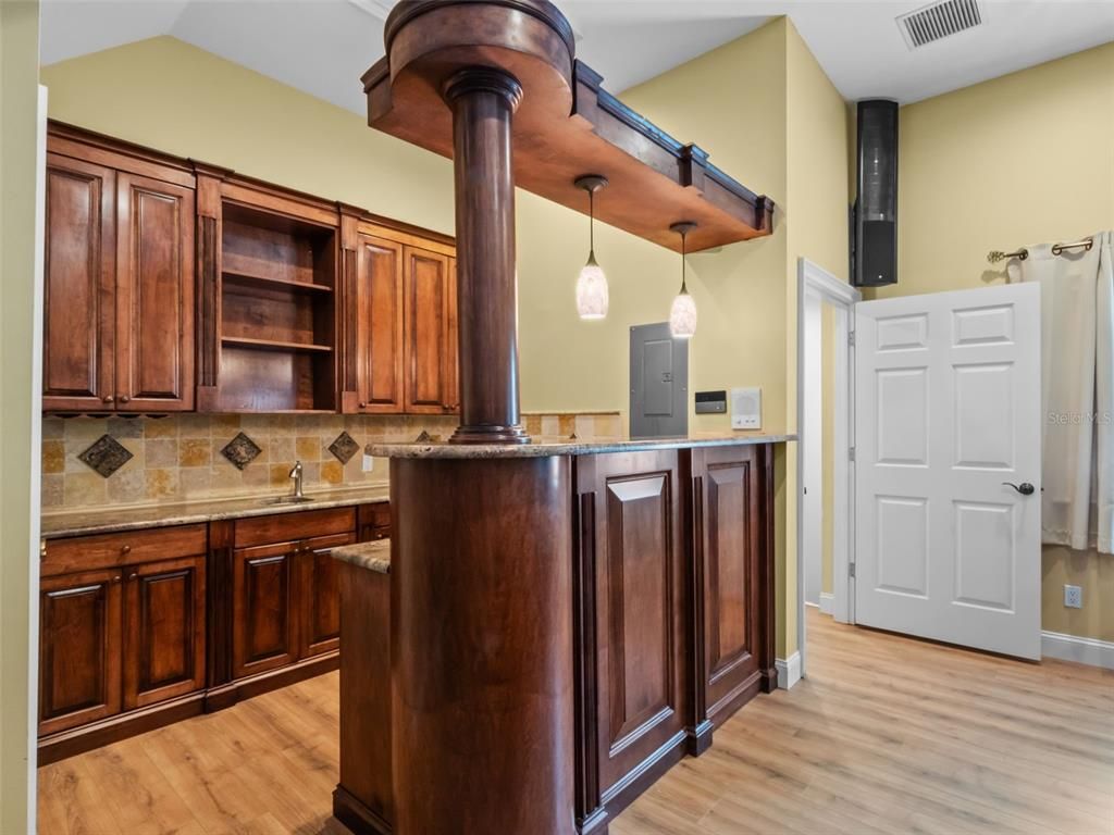 Interior, Kitchen, Pendant Lights, Wood Texture Flooring