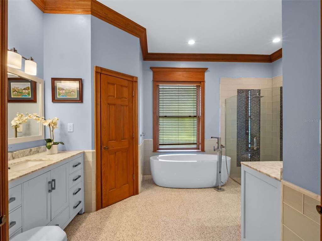 Bathroom, Free Standing Baths, Interior, Recessed Lighting