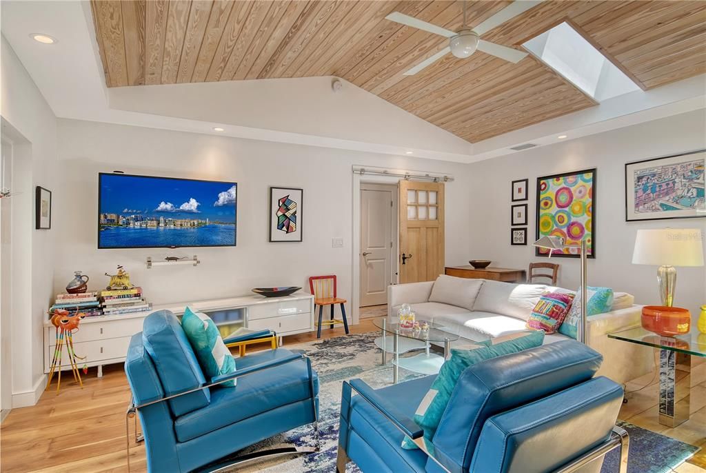 Interior, Living room, Recessed Lighting, Wooden Ceilings, Wood Texture Flooring