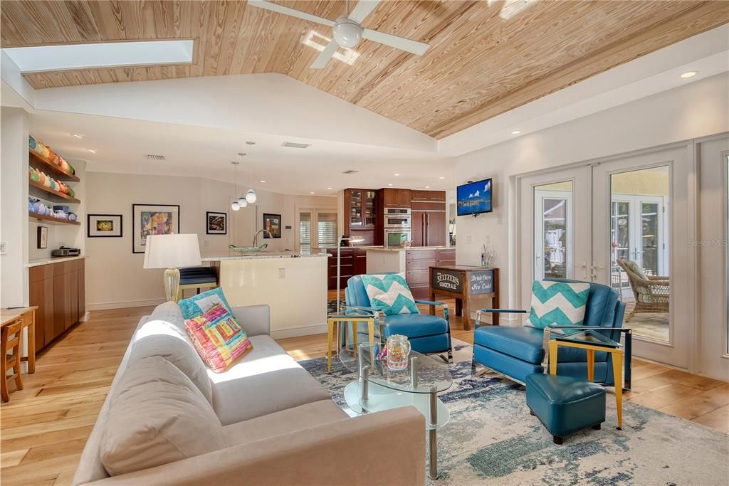 Interior, Kitchen, Living room, Pendant Lights, Recessed Lighting, Wooden Ceilings, Wood Texture Flooring