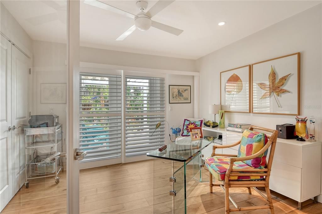 Home Office, Interior, Recessed Lighting, Wood Texture Flooring