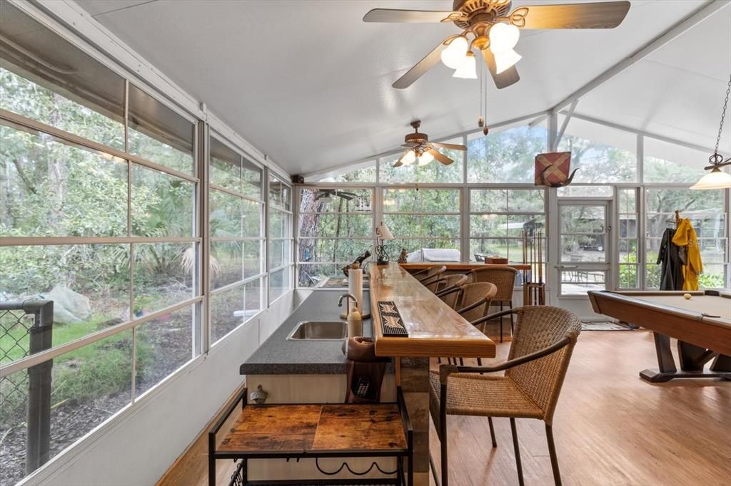 Dining room, Interior, Sun Room, Wood Texture Flooring