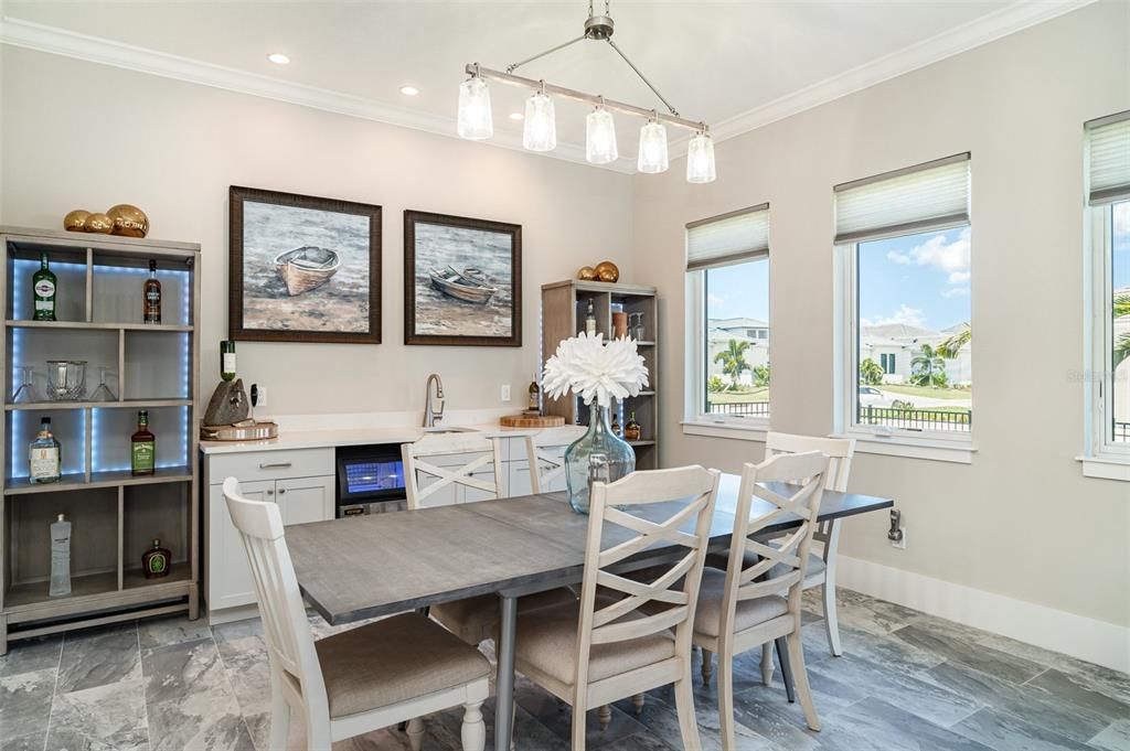 Dining room, Interior, Pendant Lights, Recessed Lighting