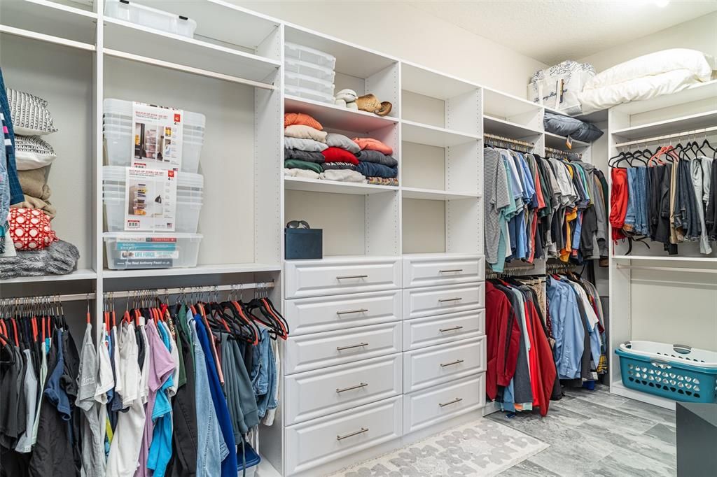 Interior, Walk-in Closets, Wood Texture Flooring