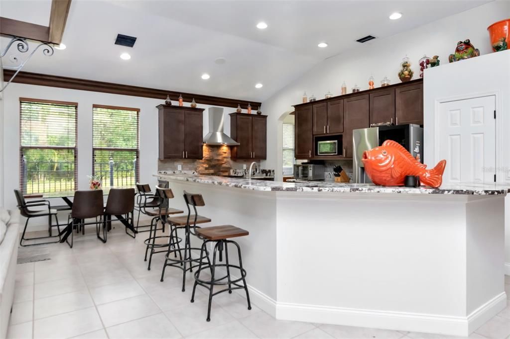Dining room, Interior, Kitchen, Recessed Lighting