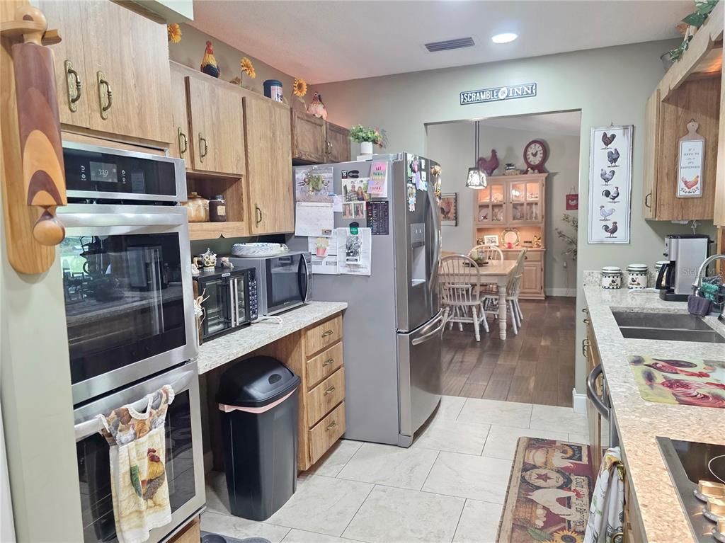 Dining room, Interior, Kitchen, Recessed Lighting, Wood Texture Flooring