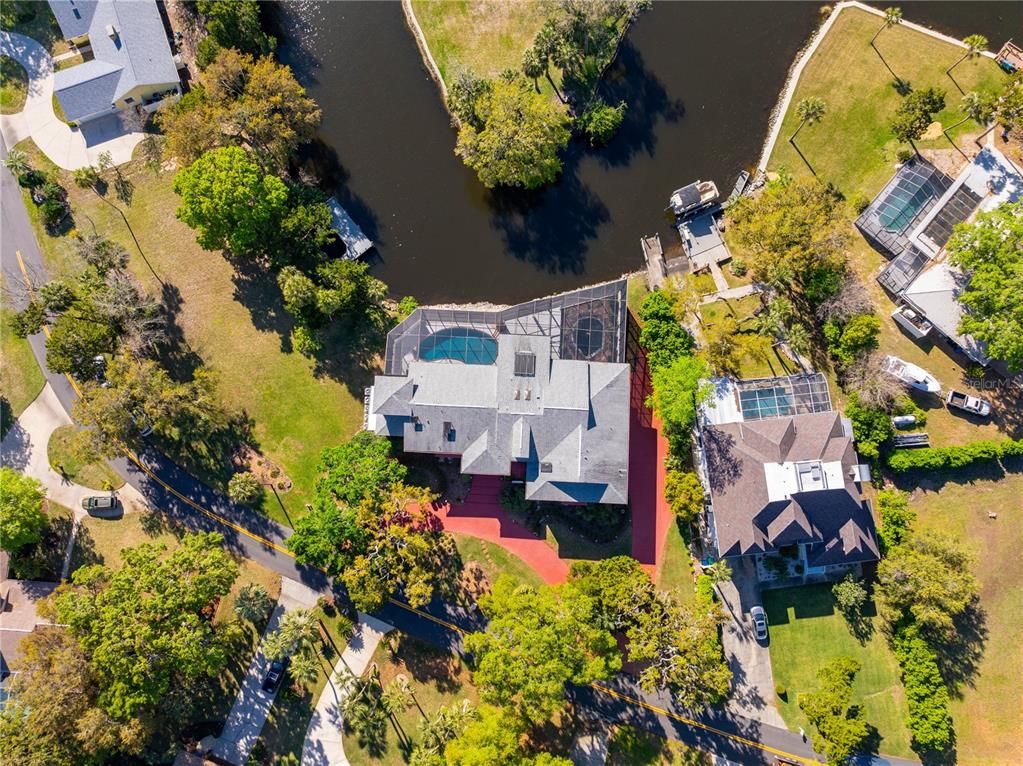 Exterior, Drone