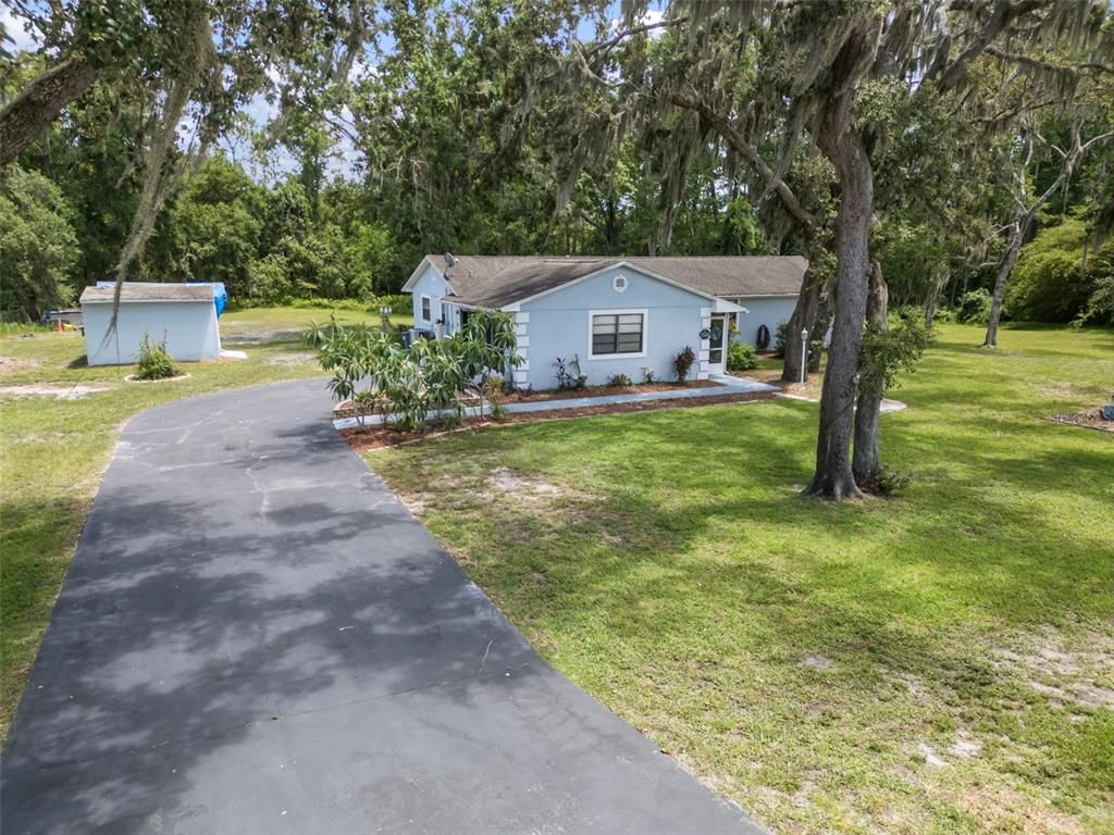 Backyard, Exterior