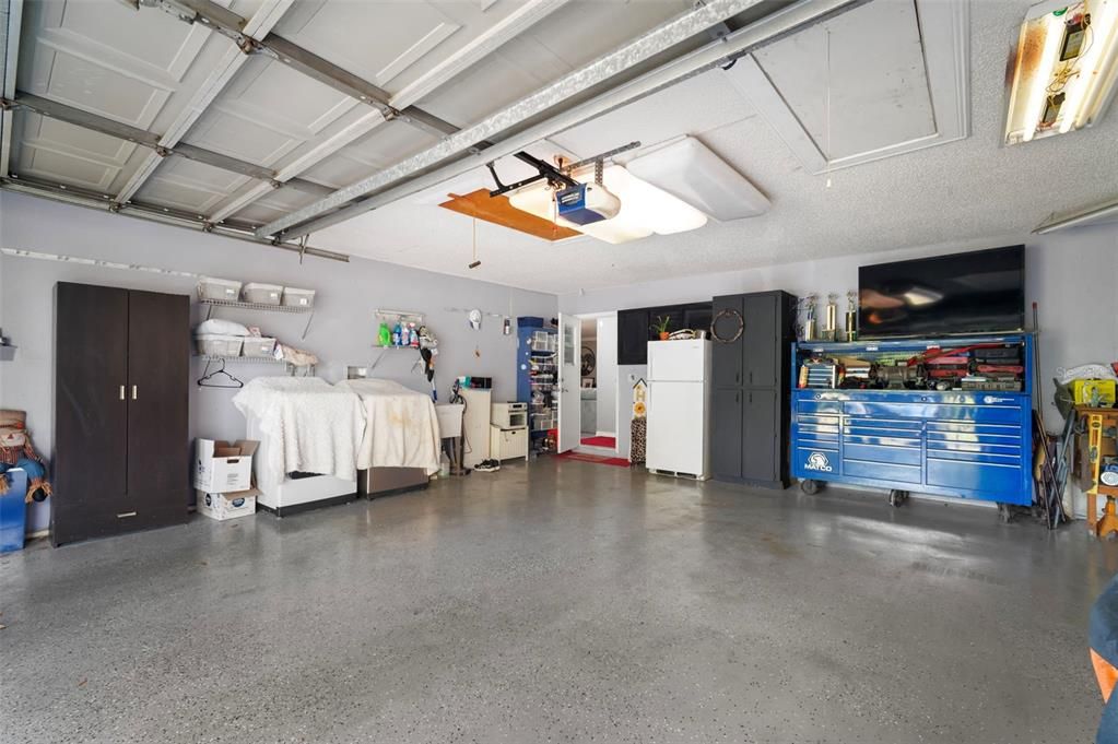 Garage, Interior, Washer