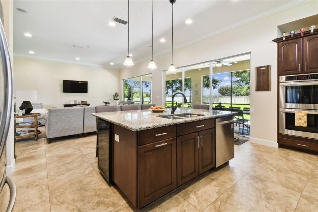 Interior, Kitchen, Living room, Pendant Lights, Recessed Lighting, Stainless Steel Appliances