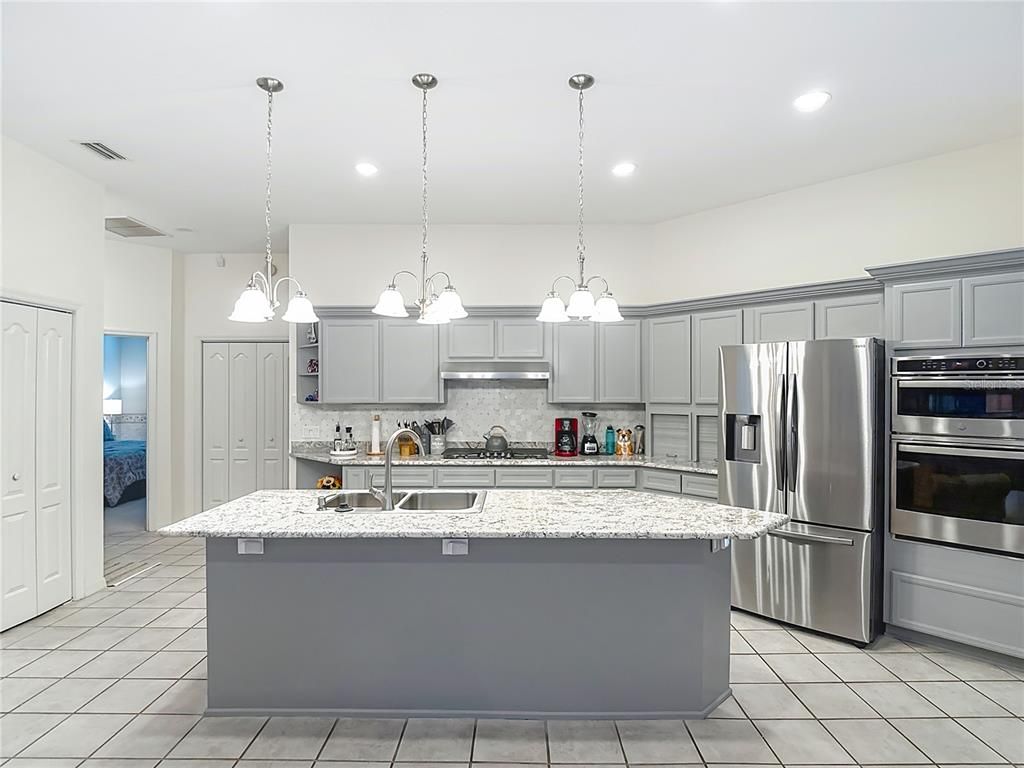 Interior, Kitchen, Pendant Lights, Recessed Lighting, Stainless Steel Appliances