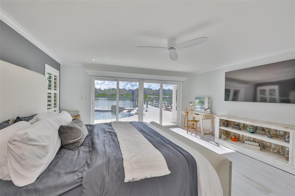 Bedroom, Interior, Recessed Lighting, Water