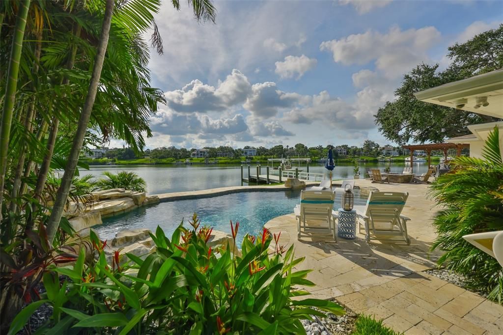 Exterior, Pool, Water