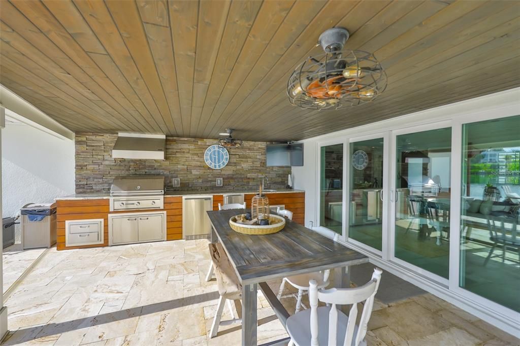 Exterior, Outdoor Kitchen