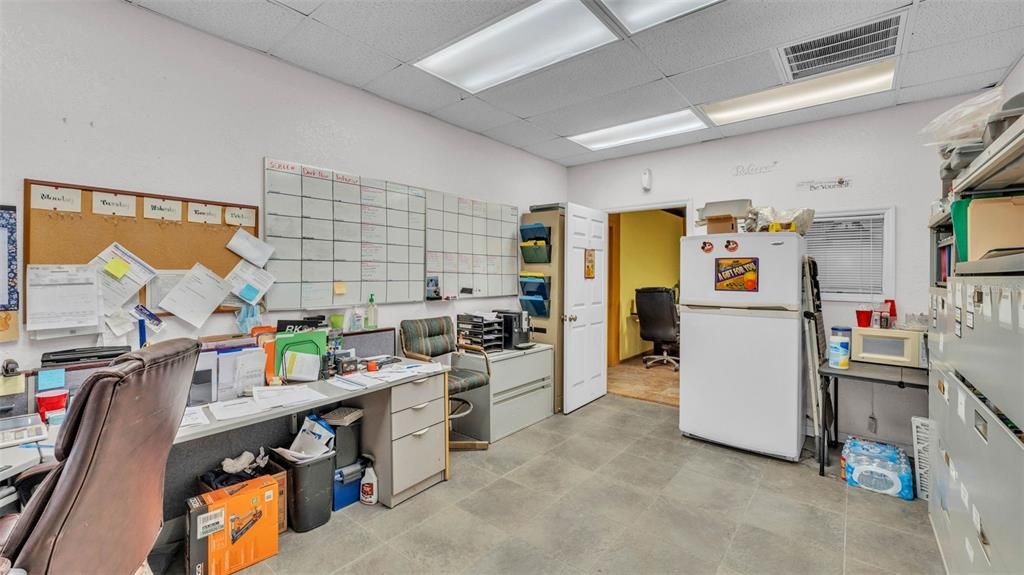Interior, Kitchen, Recessed Lighting, Washer