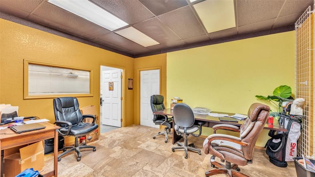 Home Office, Interior