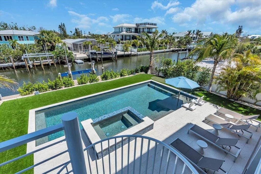 Exterior, Pool, Water
