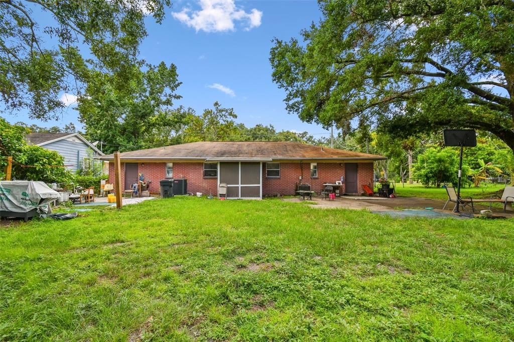 Backyard, Exterior