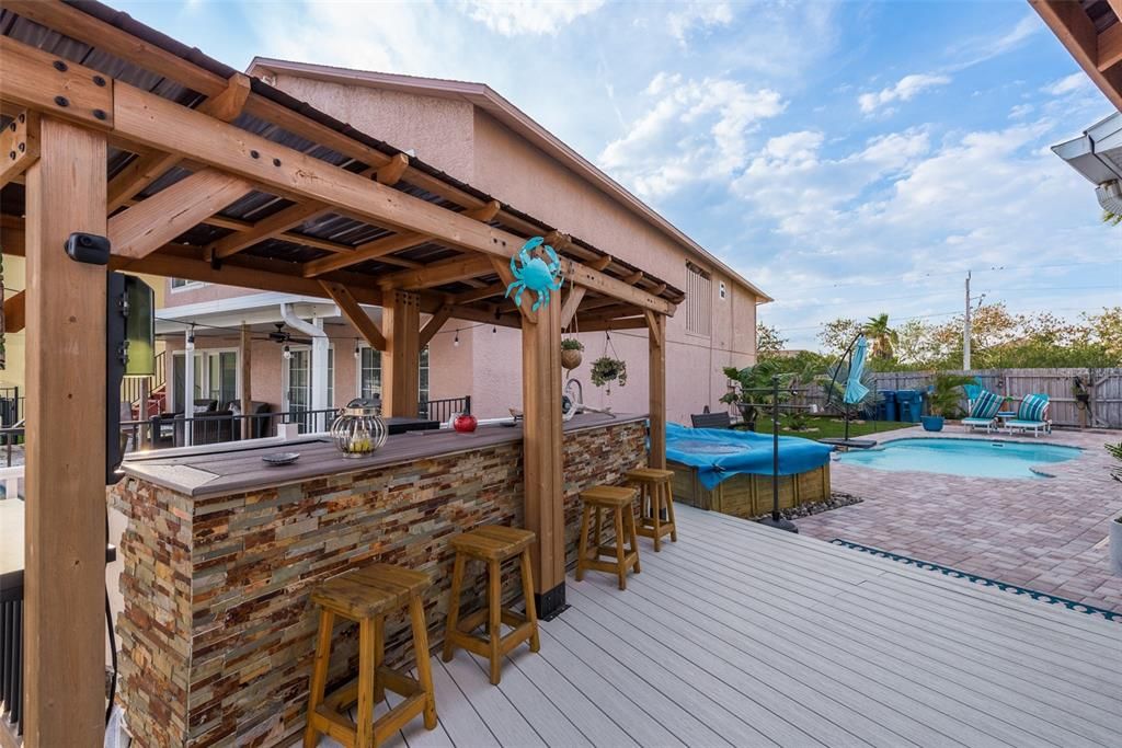 Exterior, Pool
