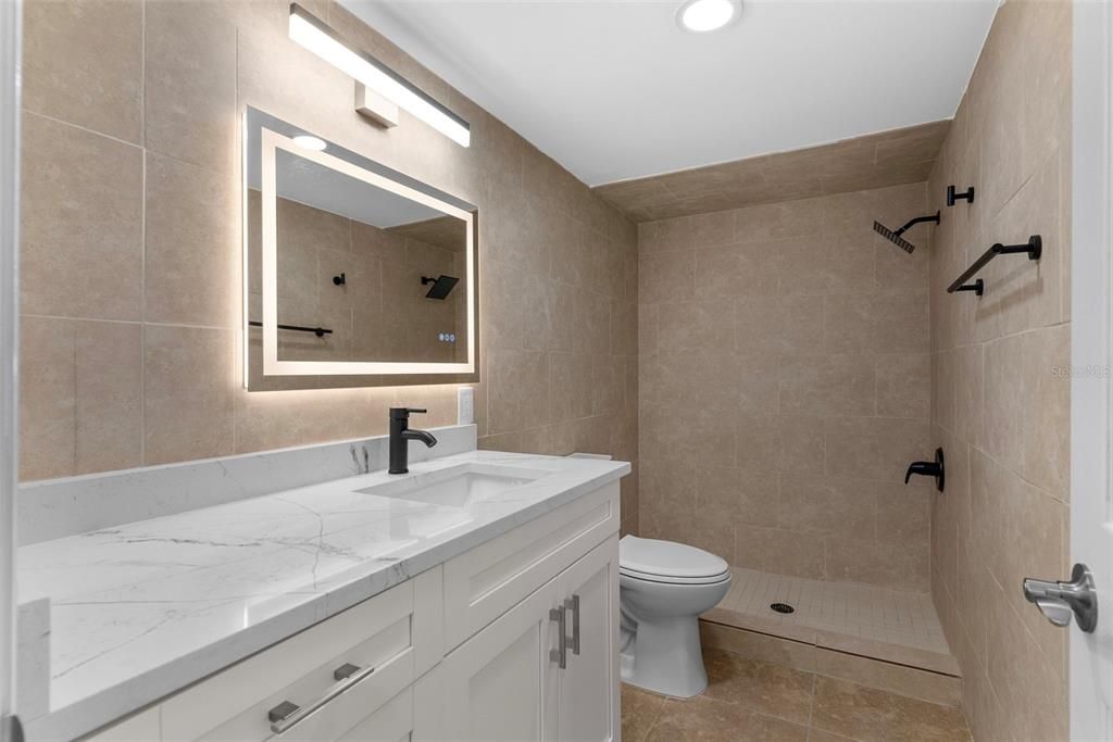 Bathroom, Interior, Recessed Lighting
