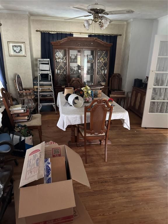 Dining room, Interior, Wood Texture Flooring