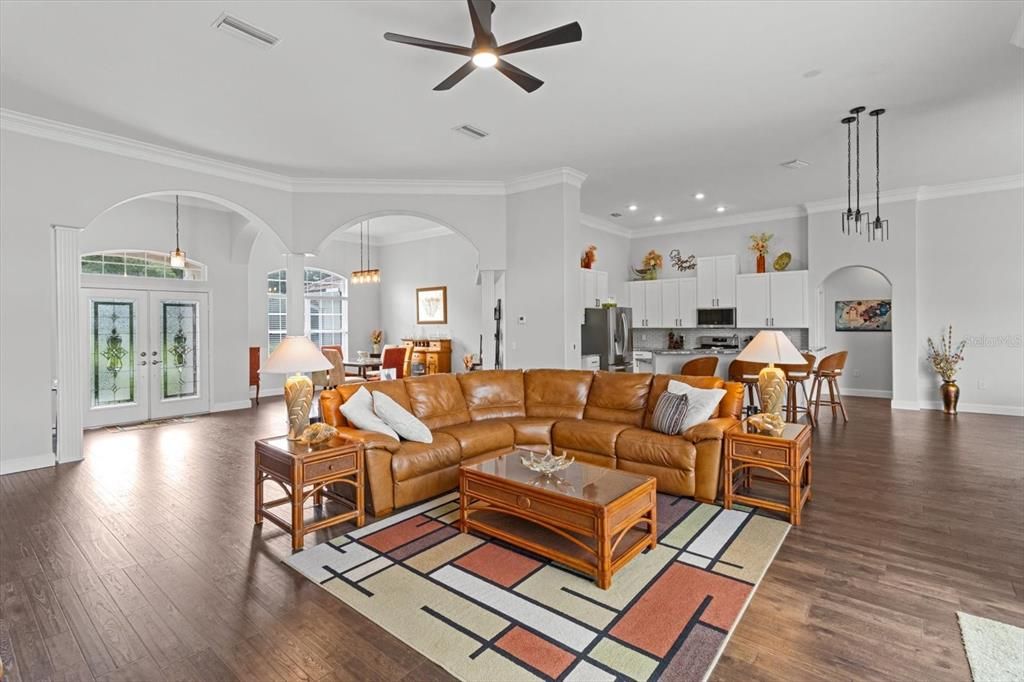 Dining room, Interior, Kitchen, Living room, Pendant Lights, Recessed Lighting, Stainless Steel Appliances, Wood Texture Flooring