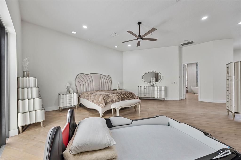 Bedroom, Interior, Recessed Lighting, Wood Texture Flooring