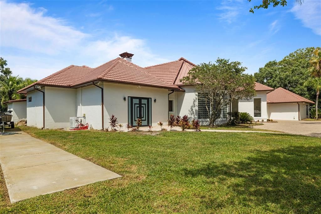 Backyard, Detached Garage, Exterior
