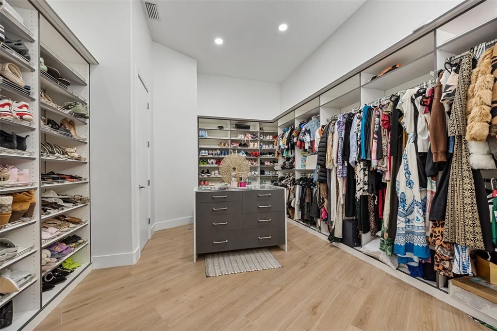 Interior, Recessed Lighting, Walk-in Closets, Wood Texture Flooring