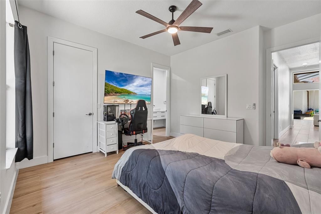 Bedroom, Home Office, Interior, Wood Texture Flooring