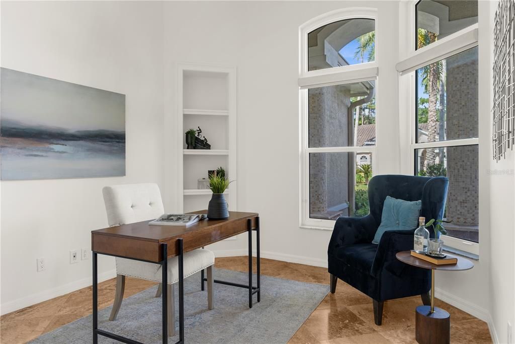 Home Office, Interior