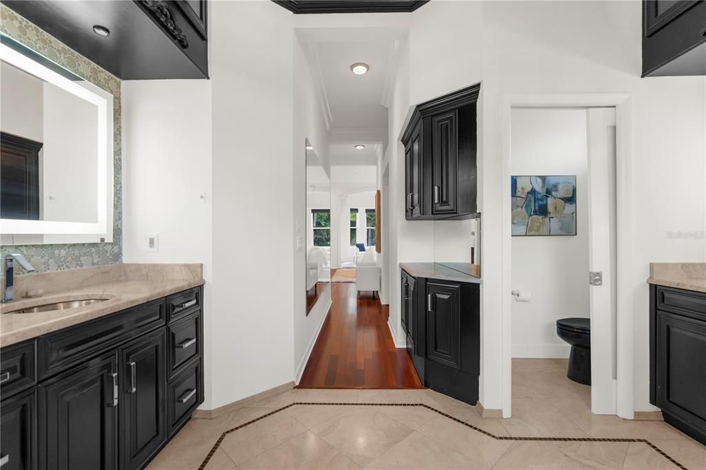 Bathroom, Interior, Recessed Lighting, Wood Texture Flooring