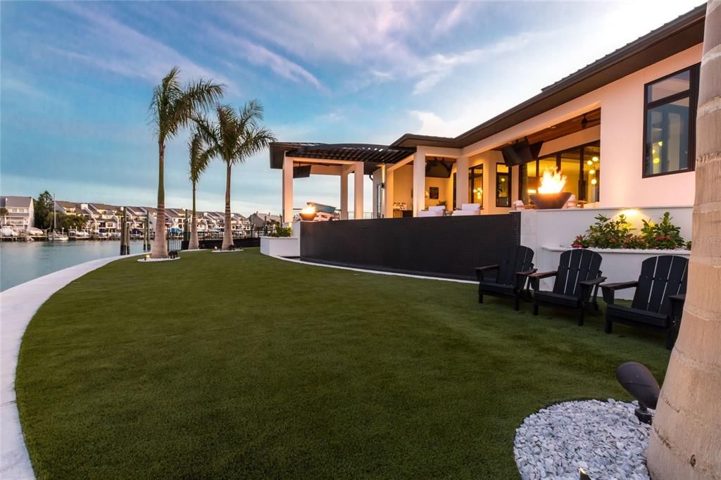 Backyard, Exterior, Water