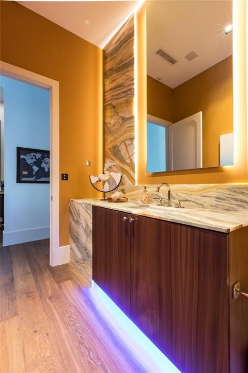 Bathroom, Interior, Recessed Lighting, Wood Texture Flooring