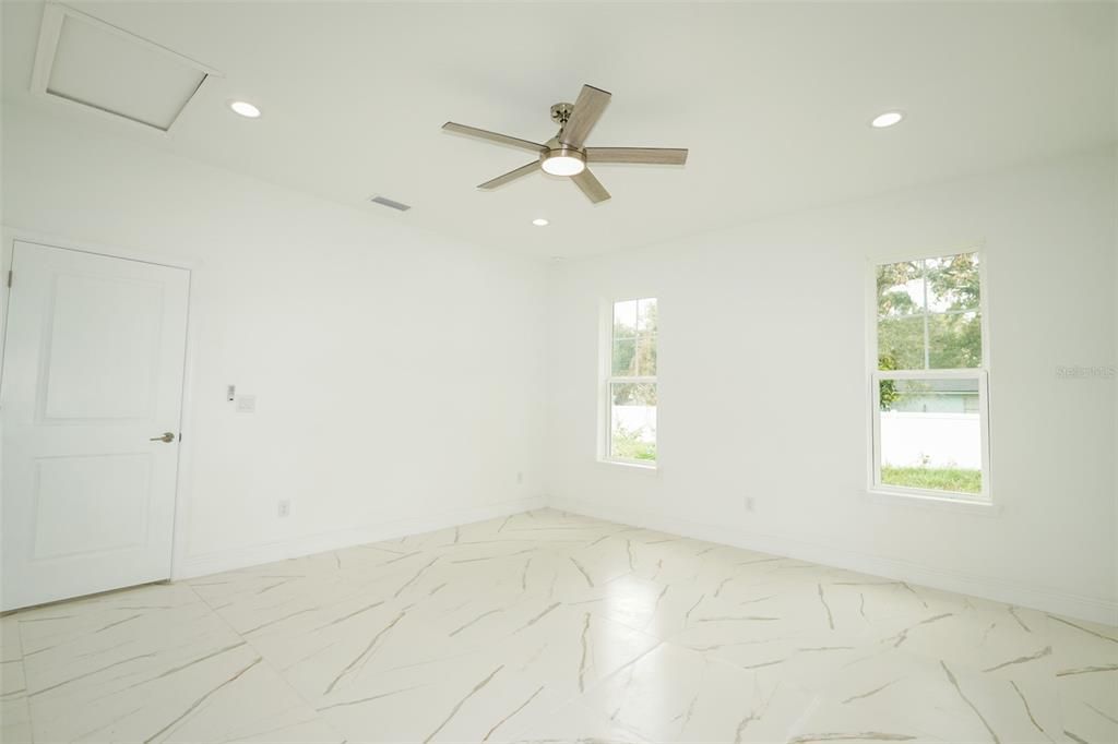 Empty room, Interior, Marble, Recessed Lighting