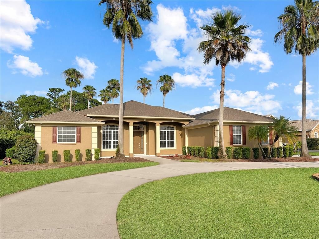 Backyard, Exterior, Facade, Ranch