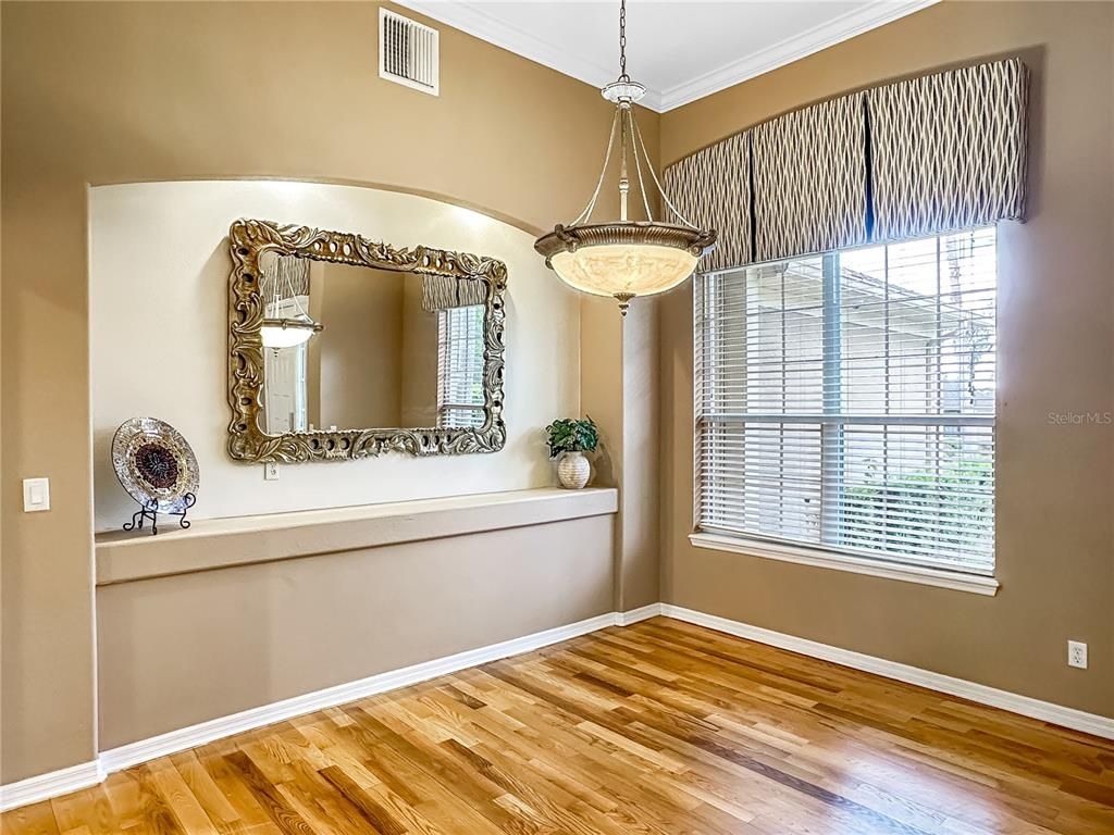 Interior, Pendant Lights, Wood Texture Flooring