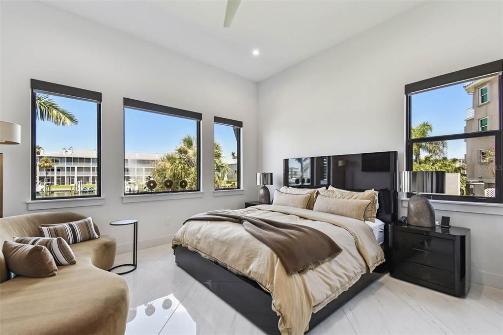 Bedroom, Interior, Recessed Lighting