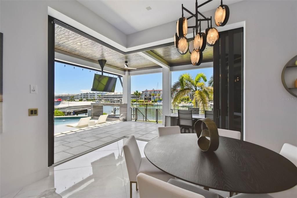 Dining room, Interior, Pendant Lights, Water