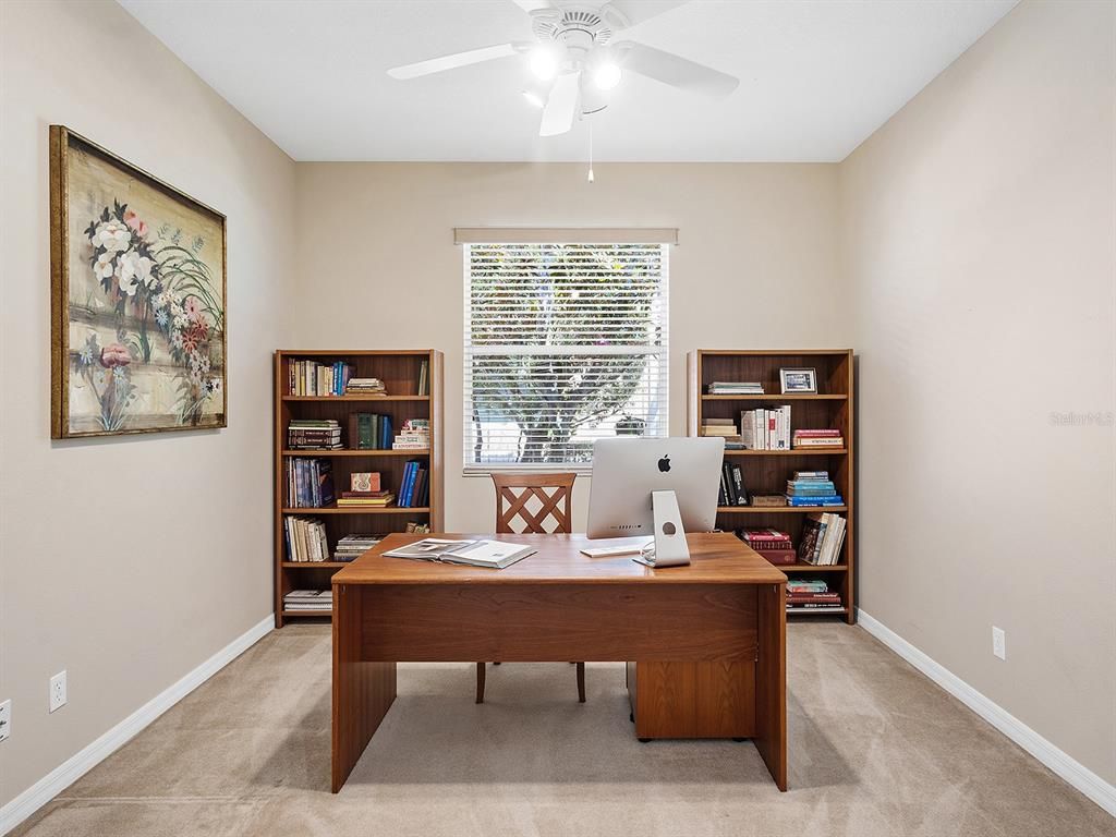 Home Office, Interior