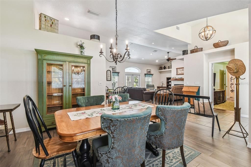 Chandelier, Dining room, Interior, Living room, Pendant Lights, Recessed Lighting, Wood Texture Flooring