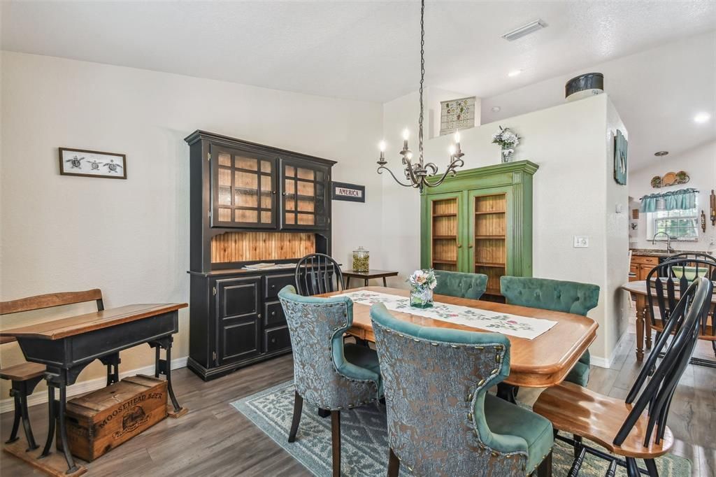 Chandelier, Dining room, Interior, Recessed Lighting, Wood Texture Flooring