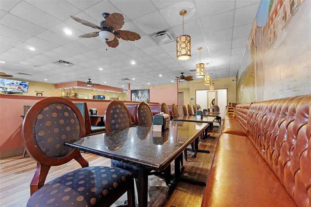 Dining room, Interior, Pendant Lights, Recessed Lighting, Wood Texture Flooring